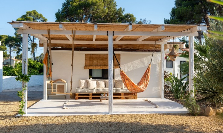 Resale - Villa -
Alfas del Pí
