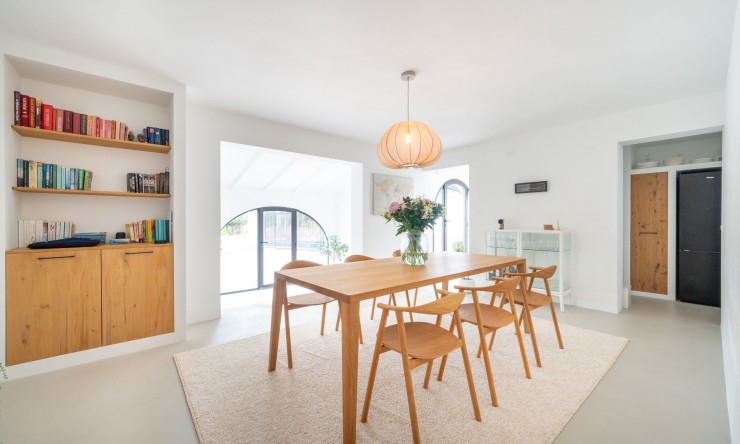 Resale - Villa -
Alfas del Pí