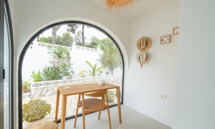 Resale - Villa -
Alfas del Pí