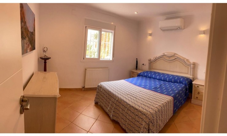 Wiederverkauf - Villa -
Calpe - La Canuta