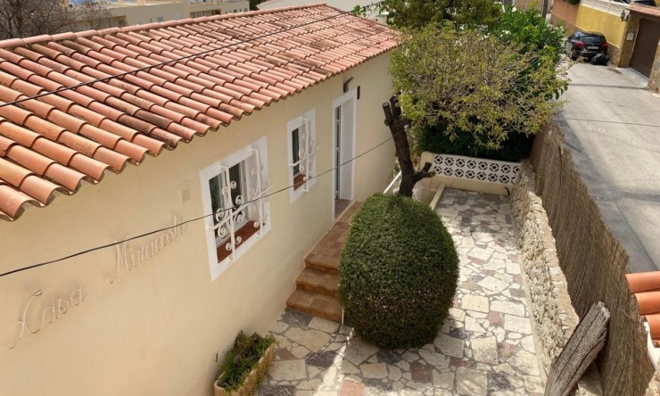 Wiederverkauf - Villa -
Calpe - La Canuta