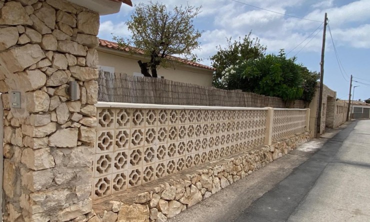 Wiederverkauf - Villa -
Calpe - La Canuta