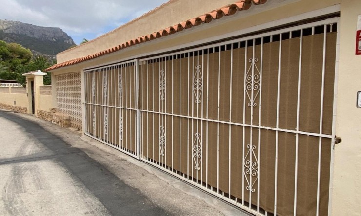 Wiederverkauf - Villa -
Calpe - La Canuta