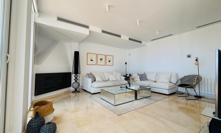 Resale - Villa -
Altea - La Vieja