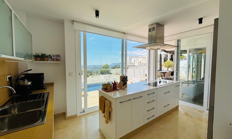 Resale - Villa -
Altea - La Vieja