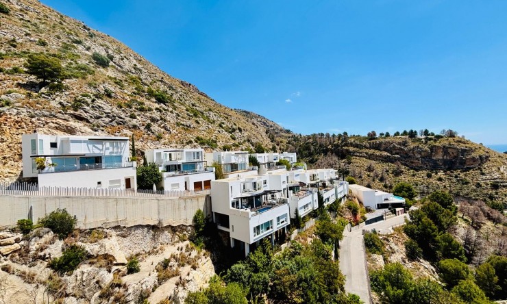 Resale - Villa -
Altea - La Vieja