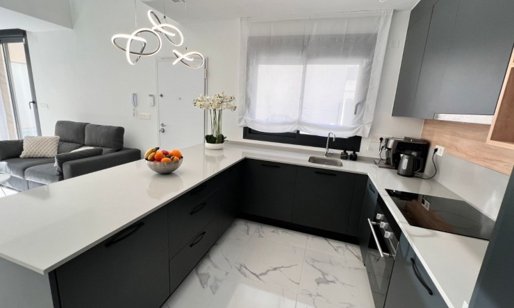 Resale - Villa -
Los Montesinos