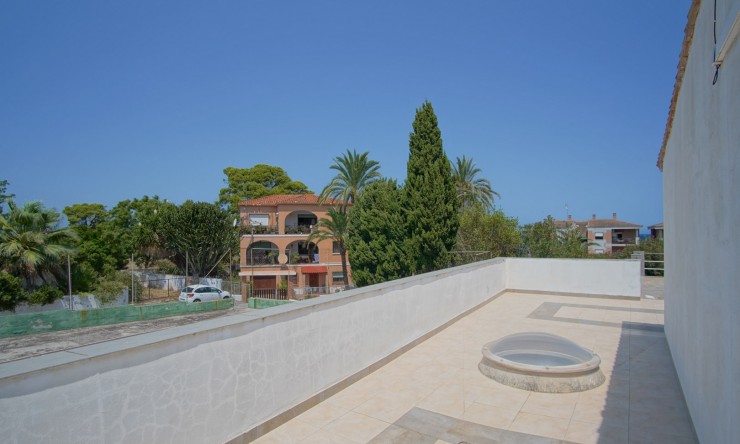Rynek Wtórny - Willa -
Denia - Las Rotas