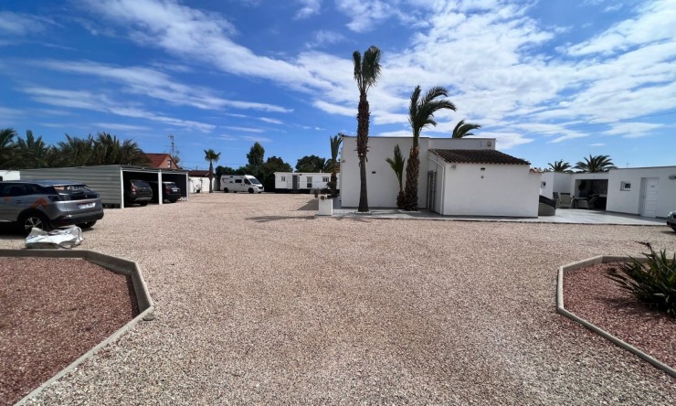 Wiederverkauf - Finca -
Elche Pedanías - La Marina