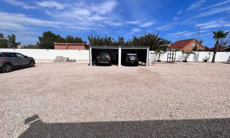 Wiederverkauf - Finca -
Elche Pedanías - La Marina