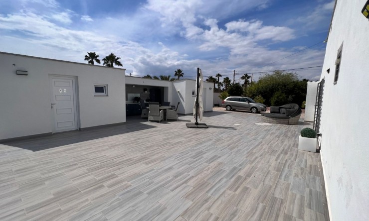 Wiederverkauf - Finca -
Elche Pedanías - La Marina