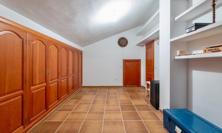 Revente - Villa -
Altea