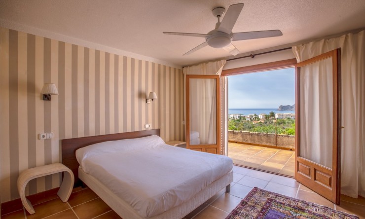 Revente - Villa -
Altea