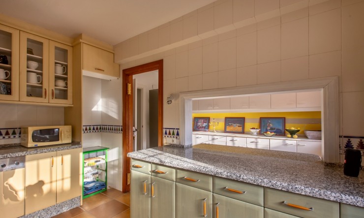 Revente - Villa -
Altea