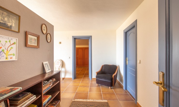 Revente - Villa -
Altea
