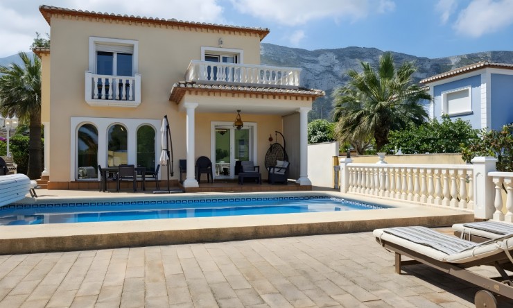 Wiederverkauf - Villa -
Denia - Tossal Gross