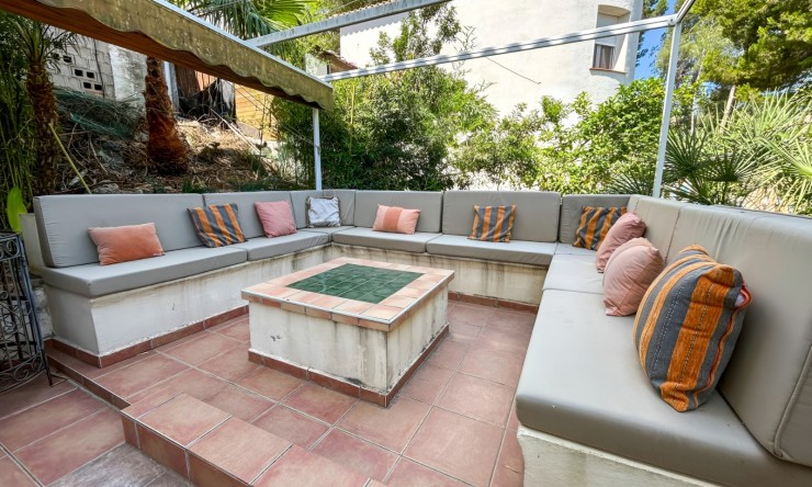 Resale - Villa -
Pedreguer