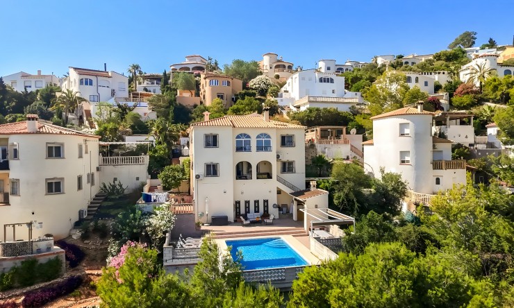 Resale - Villa -
Pedreguer
