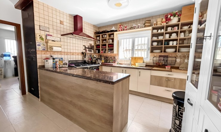 Resale - Villa -
Pedreguer