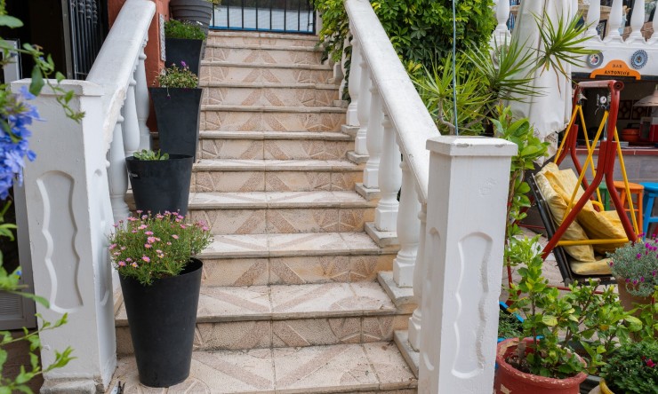 Resale - Villa -
Albir