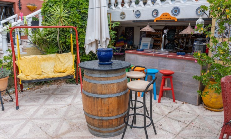 Resale - Villa -
Albir