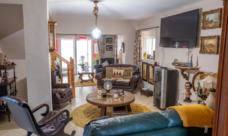 Resale - Villa -
Albir