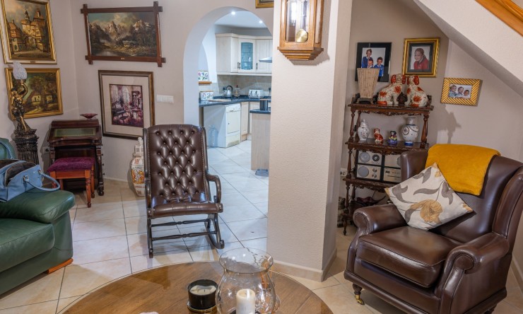 Resale - Villa -
Albir