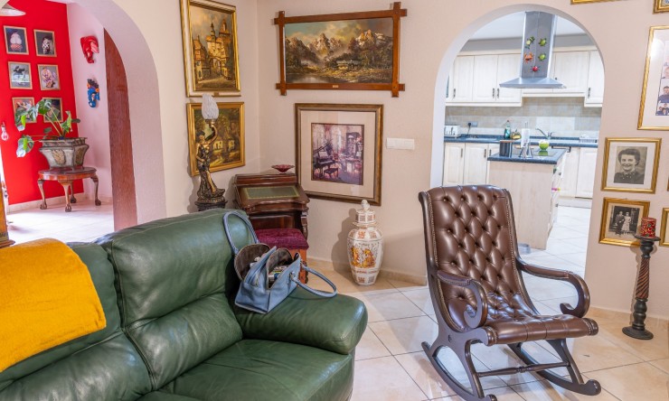 Resale - Villa -
Albir