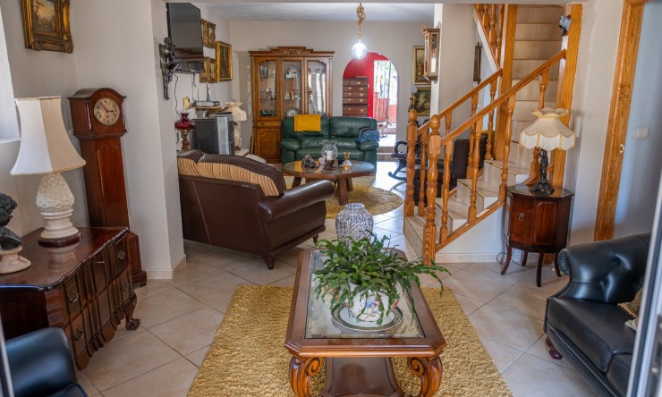 Resale - Villa -
Albir