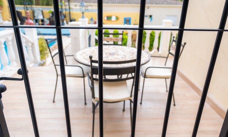 Resale - Villa -
Albir