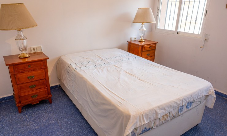 Resale - Villa -
Albir