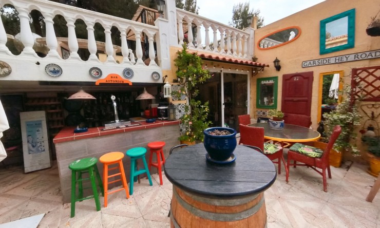 Resale - Villa -
Albir