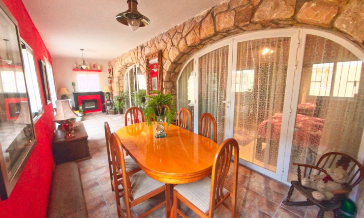 Resale - Villa -
Albir