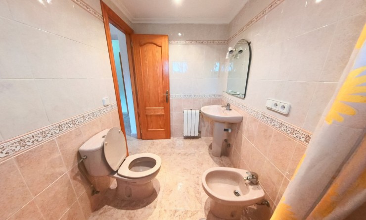 Resale - Villa -
Albir