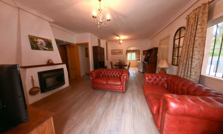 Resale - Villa -
Albir