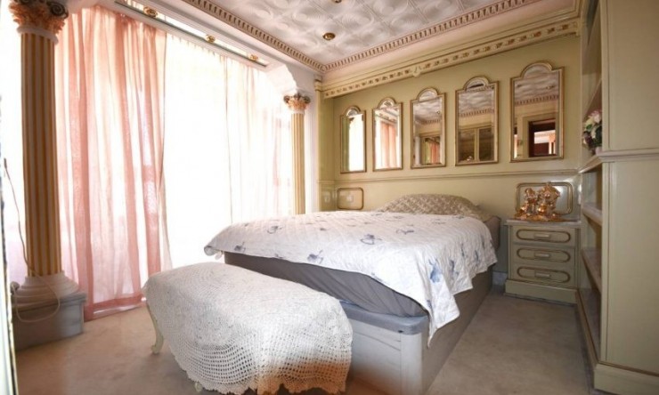 Reventa - Apartamento -
Calpe - Zona Playa del Bol - Puerto