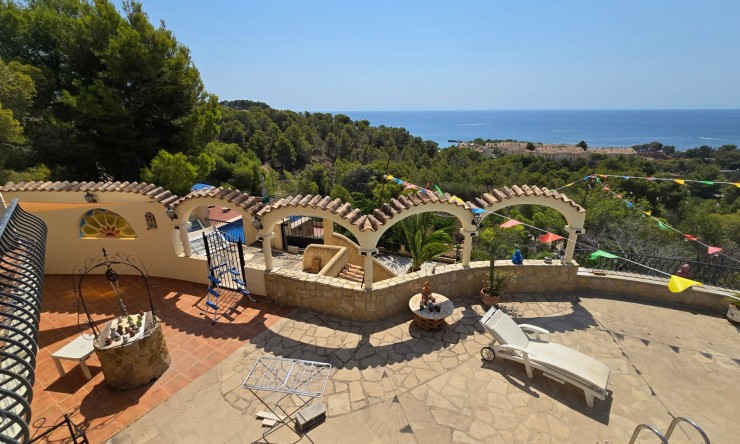 Wiederverkauf - Villa -
Altea