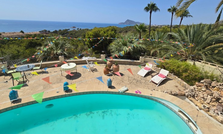 Wiederverkauf - Villa -
Altea