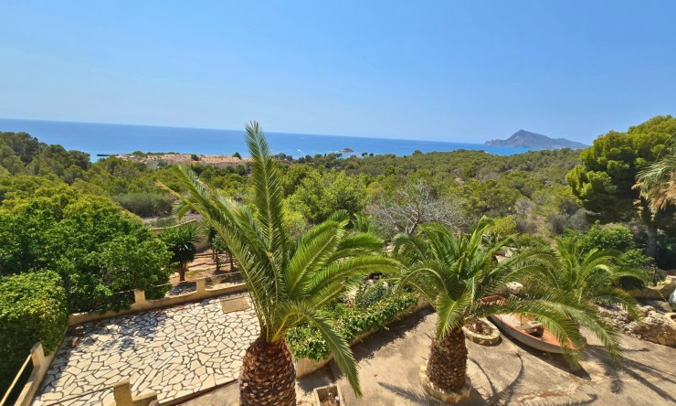 Wiederverkauf - Villa -
Altea
