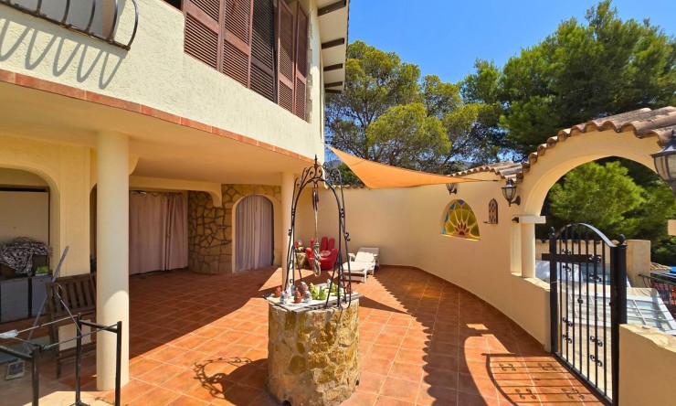 Wiederverkauf - Villa -
Altea