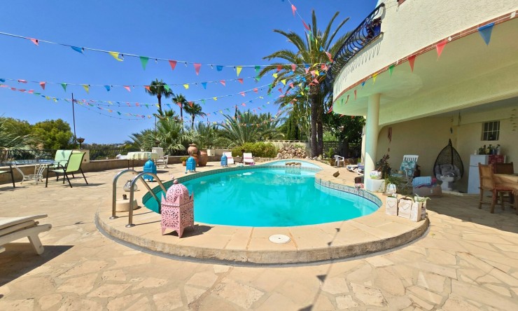 Wiederverkauf - Villa -
Altea