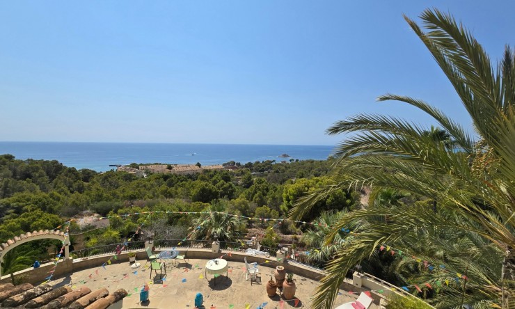 Wiederverkauf - Villa -
Altea