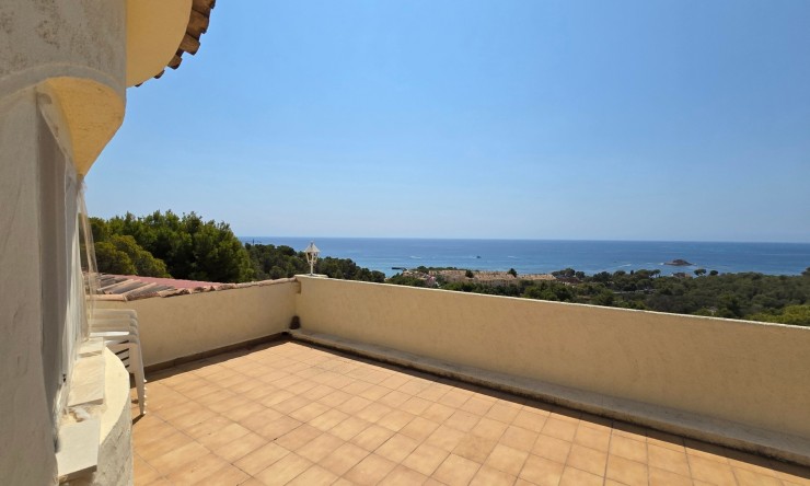 Wiederverkauf - Villa -
Altea