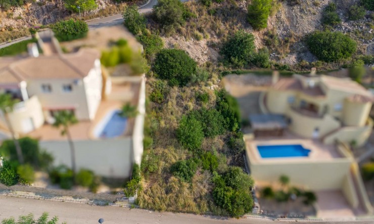Resale - Land -
Jalón - Valle del Paraíso