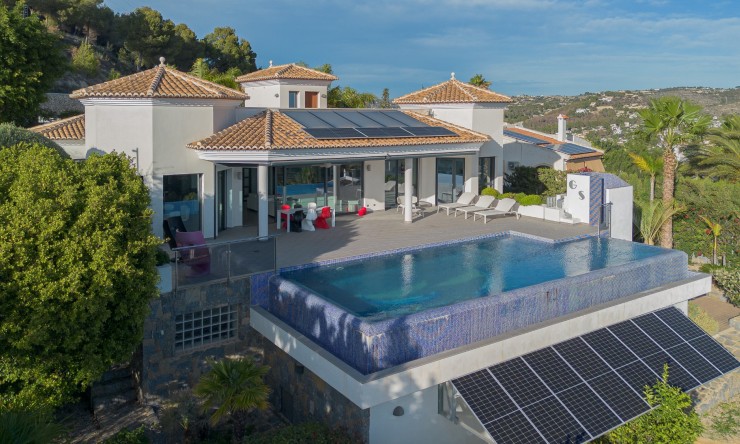 Reventa - Villa -
Calpe - Cometa