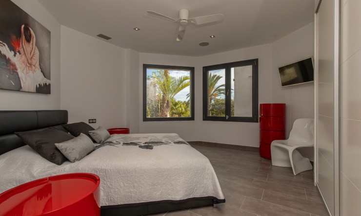 Reventa - Villa -
Calpe - Cometa
