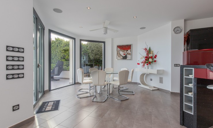 Reventa - Villa -
Calpe - Cometa