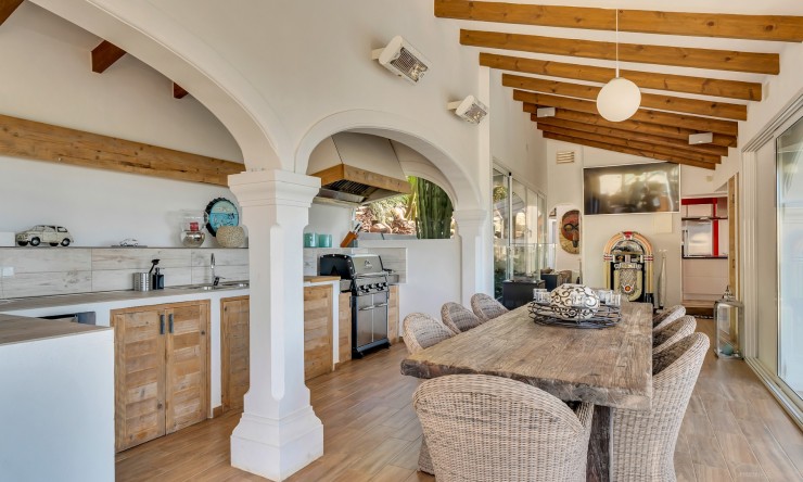 Reventa - Villa -
Moraira - Pinar de l’Advocat