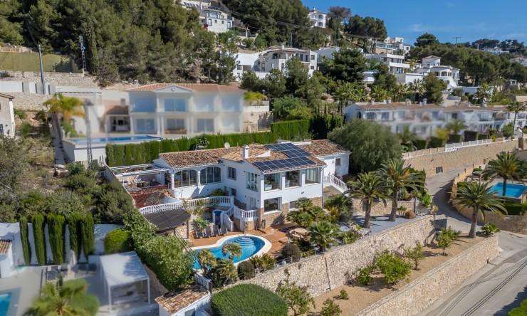 Reventa - Villa -
Moraira - Pinar de l’Advocat