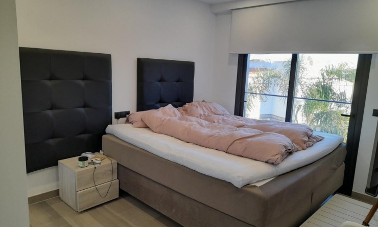 Wiederverkauf - Villa -
Calpe - Cometa III